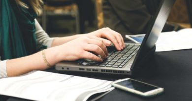 perchè gli url sono in inglese